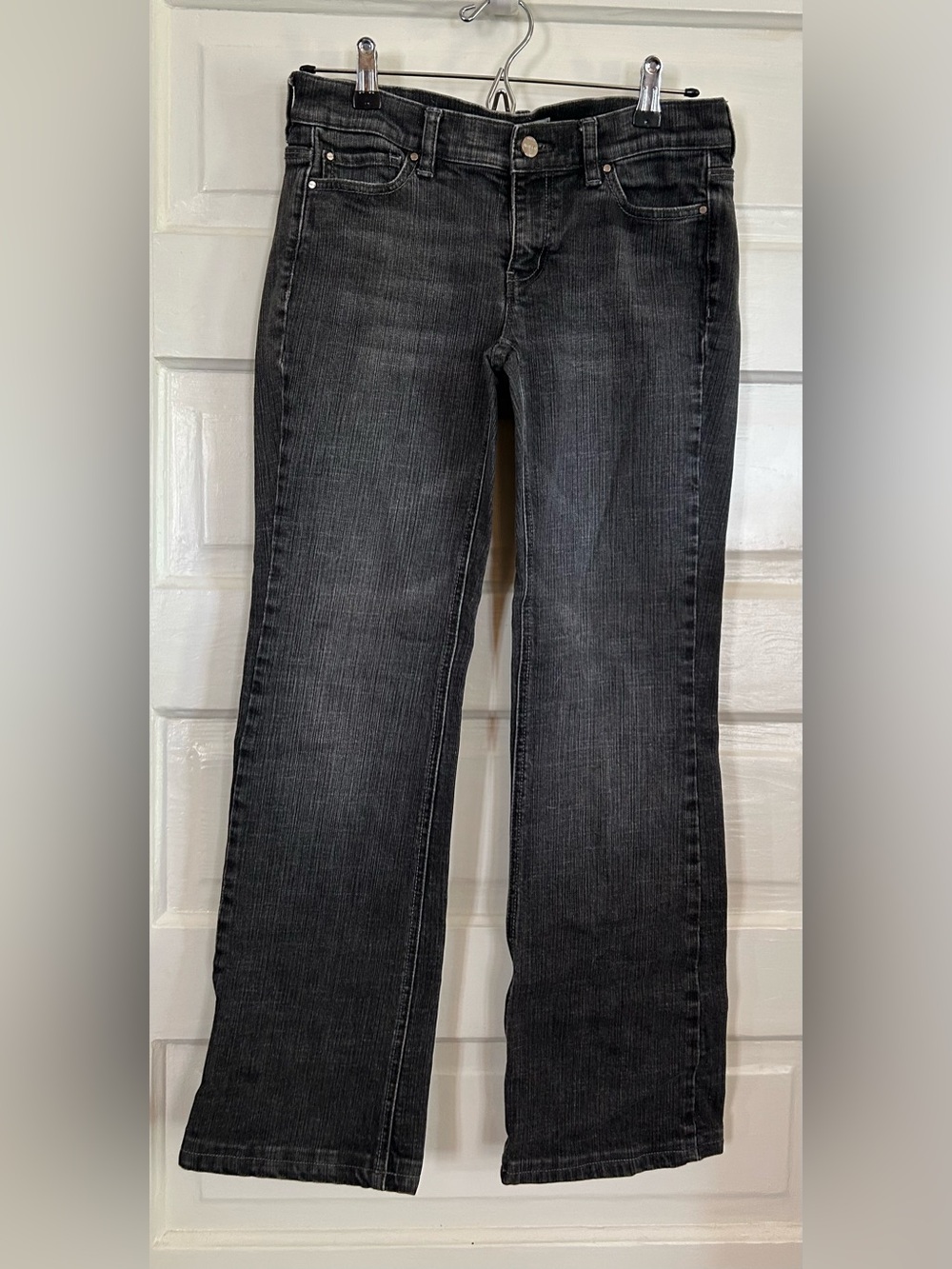 White House Black Women’s Noir Grey Jeans